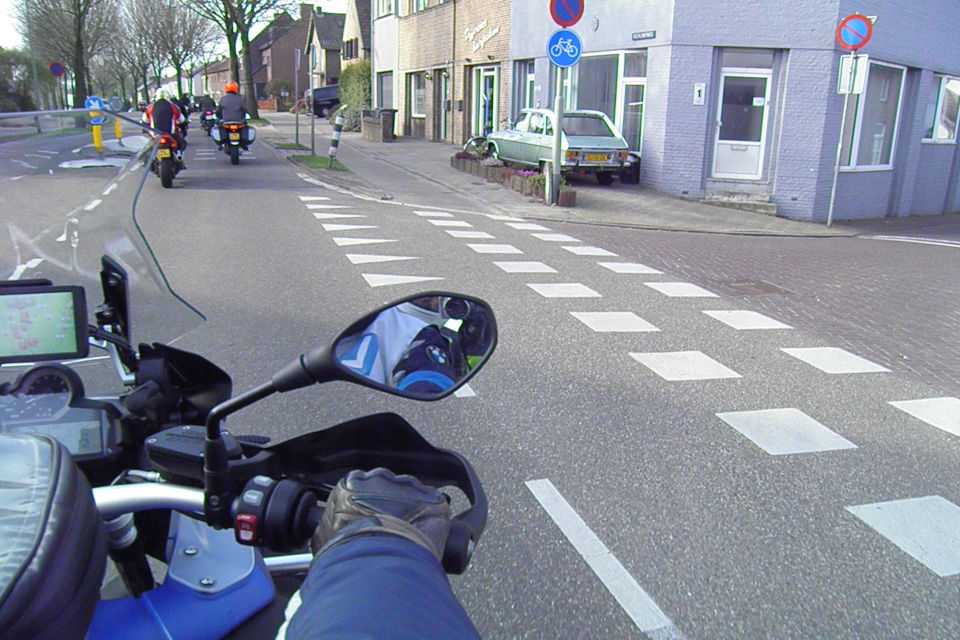 Motorrijbewijspoint Bergen op Zoom theorie cursus online